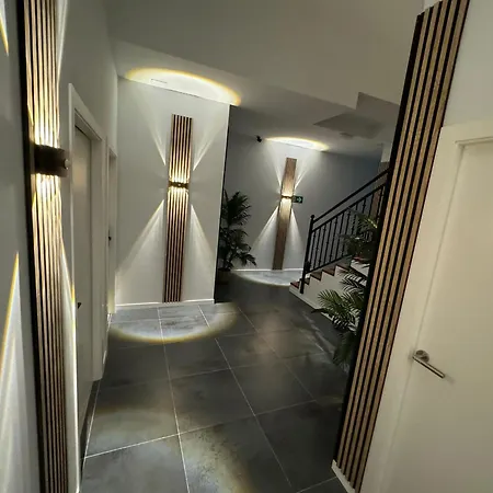 Ynfinity Hotel apartamentowy 3*